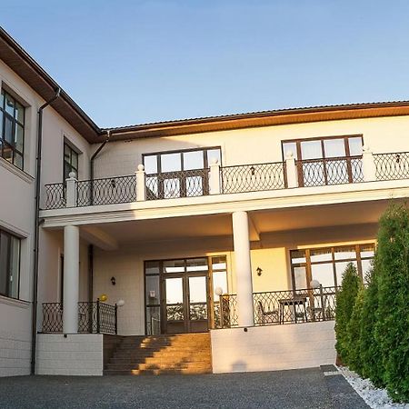 Colinele Aurii Cimislia Hotel Exterior foto